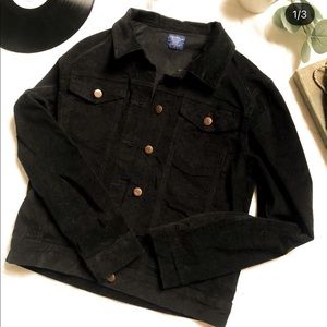 Women’s black velvet jacket